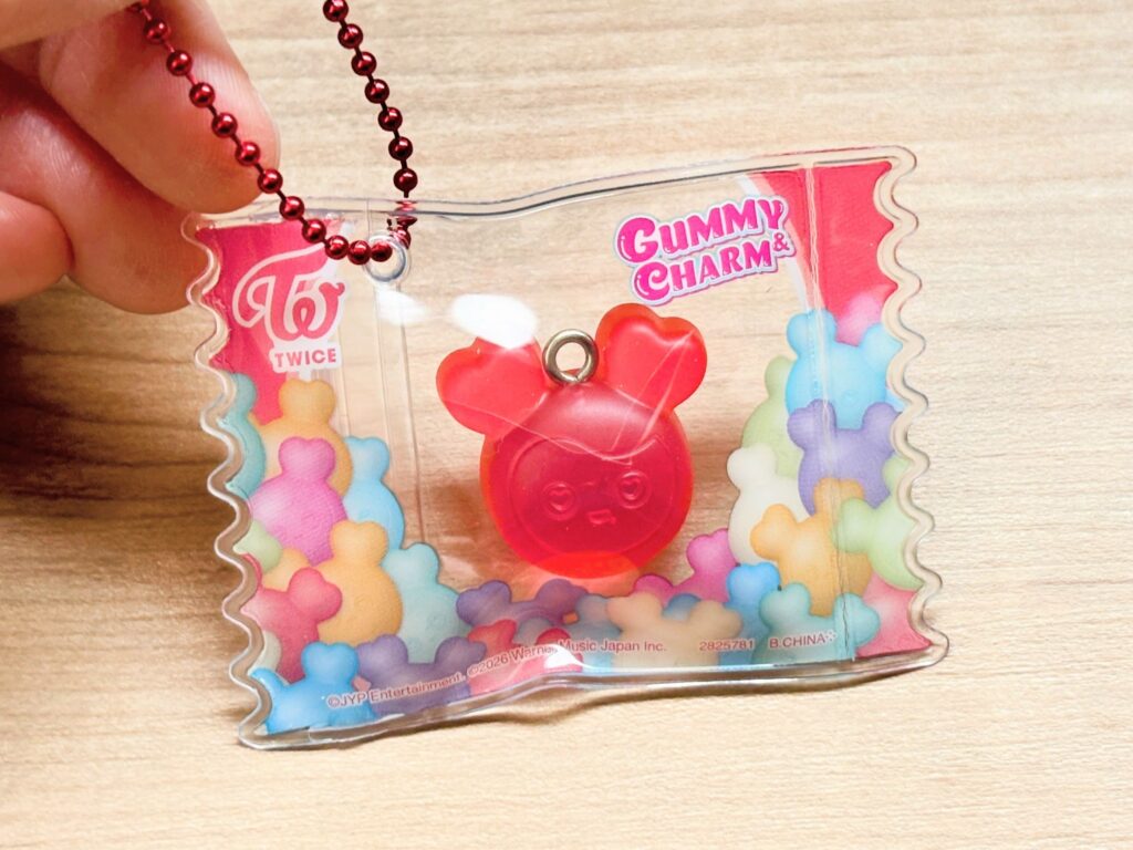 TWICE LOVELYS グミ＆チャーム ポーチつき